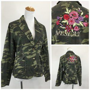 NWT NESLAY Camo Print Floral Logo Hardware Embroidery Denim Feel Blazer Jacket